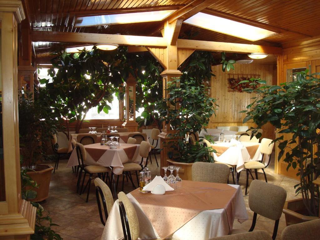 Hotel Ami Băile Felix Exteriör bild