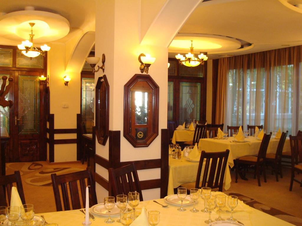 Hotel Ami Băile Felix Exteriör bild